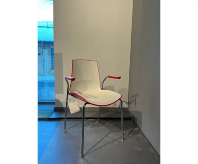 NOW tárgyalószék, fehér/piros