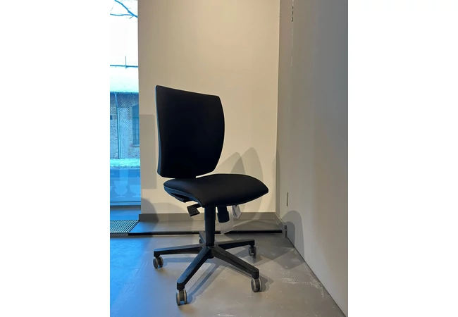 LYRA operatív szék, fekete